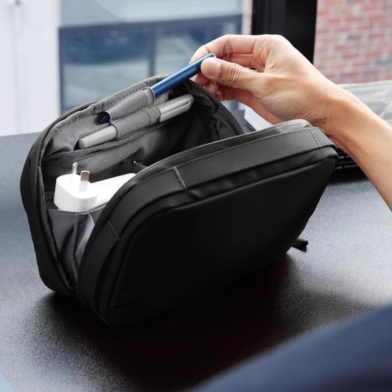 Astuccio Organizer per Disposi - Tech Accessories Case recensione e prezzo